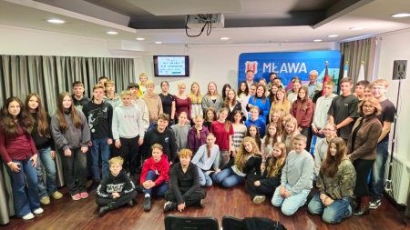 Czwartkowy dzień grupy Erasmus + w naszej szkole, MDK Mława i Muzeum Ziemi Zakrzeńskiej